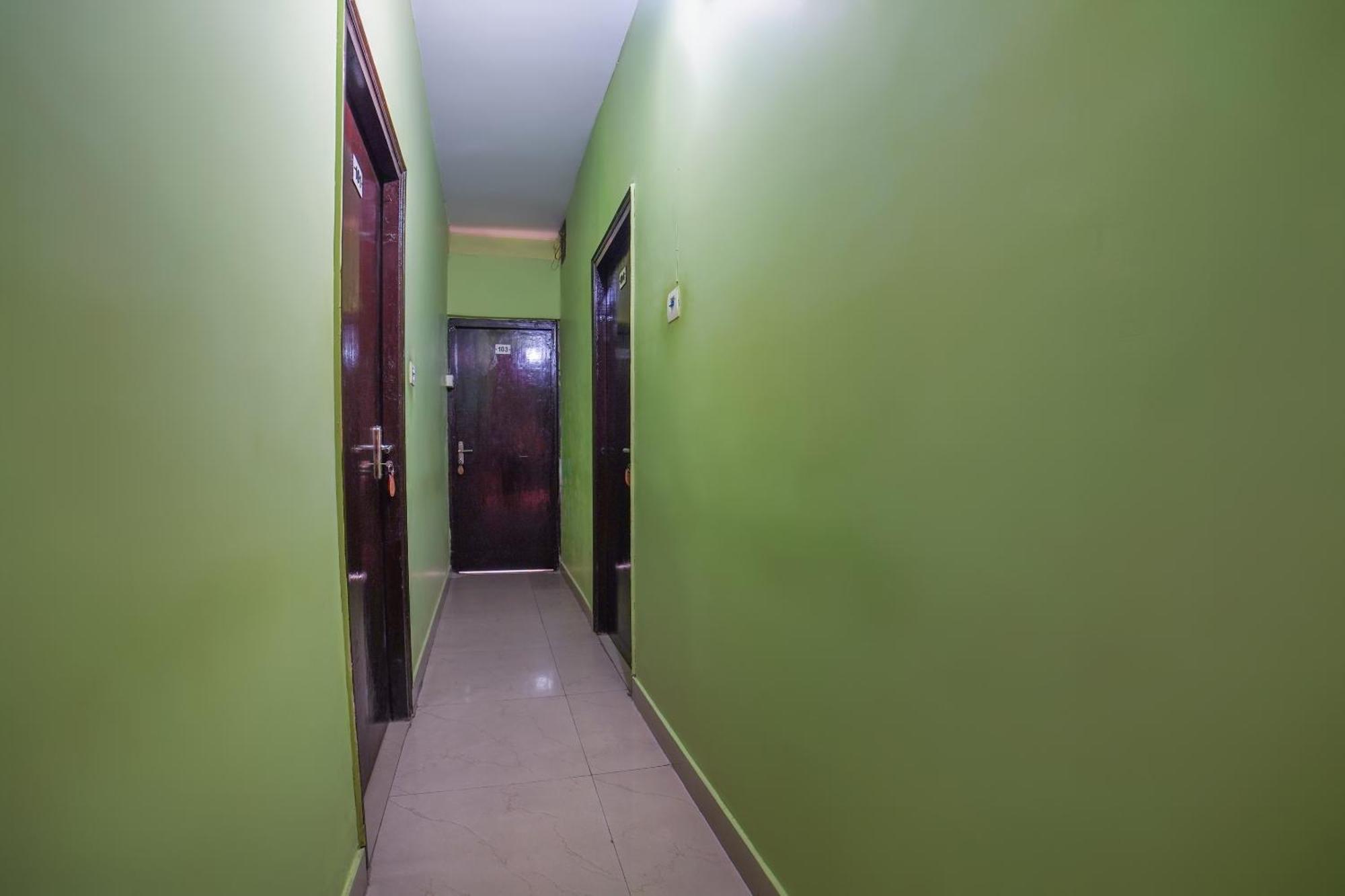 Spot On Komfort Guest House Rudrapur Zewnętrze zdjęcie